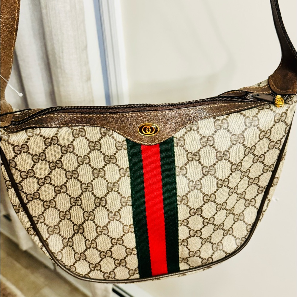 Vintage Gucci Accessory Collection Crescent Bag